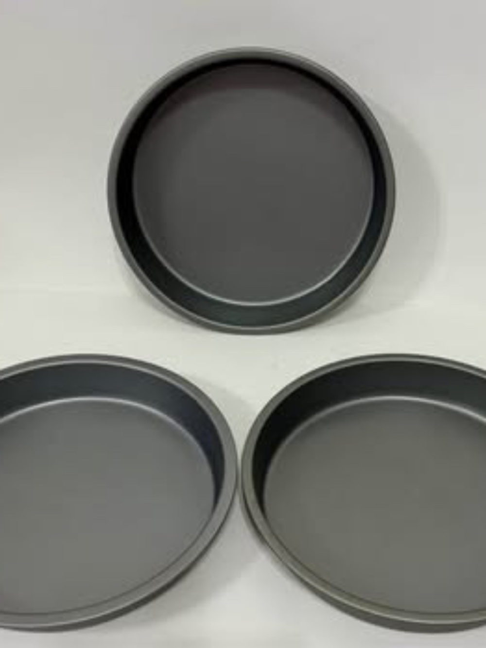 NEW 9” Round Nonstick Cake Pans Set of 3.